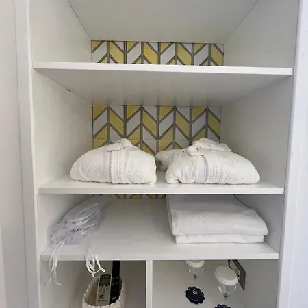 Milky Bed & Breakfast 4*