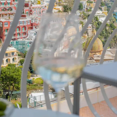 Milky Bed & Breakfast 4*