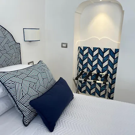 Milky 3* Positano