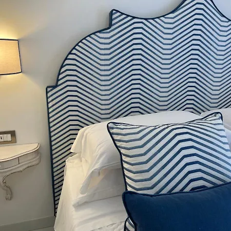 فندق مبيت وإفطار Milky 4*